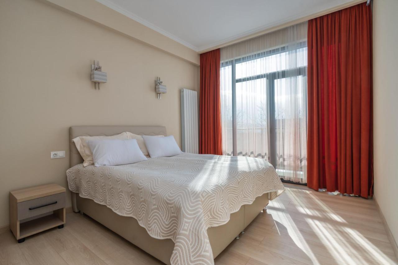 Hotel Alexandria Saguramo 外观 照片