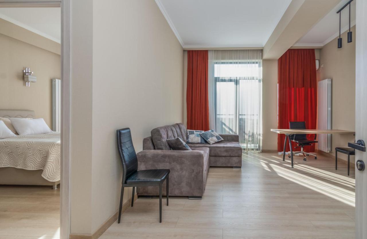 Hotel Alexandria Saguramo 外观 照片