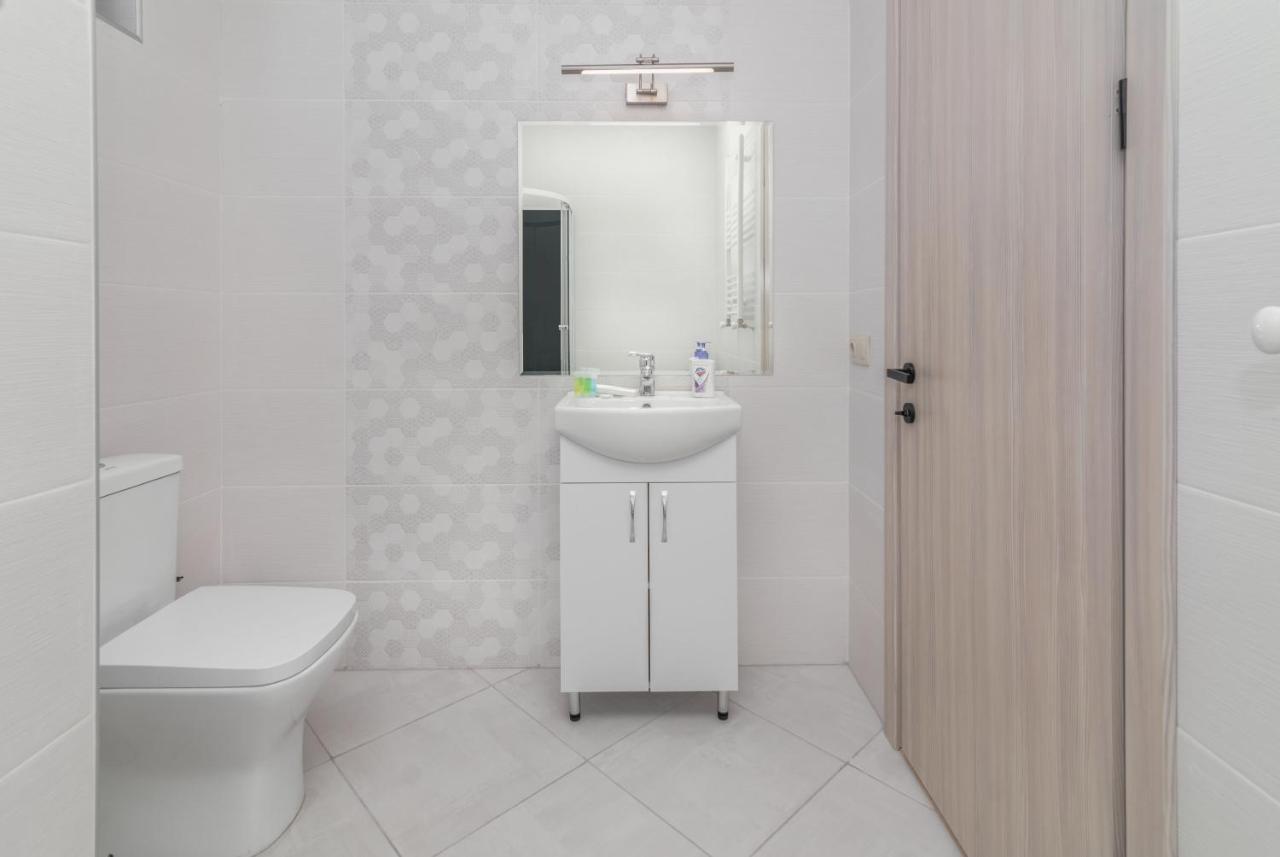 Hotel Alexandria Saguramo 外观 照片