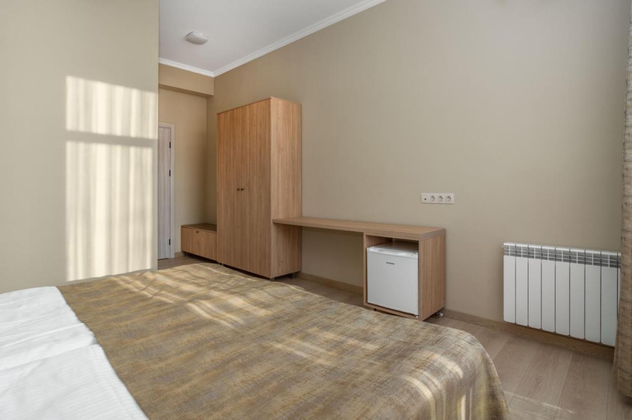 Hotel Alexandria Saguramo 外观 照片