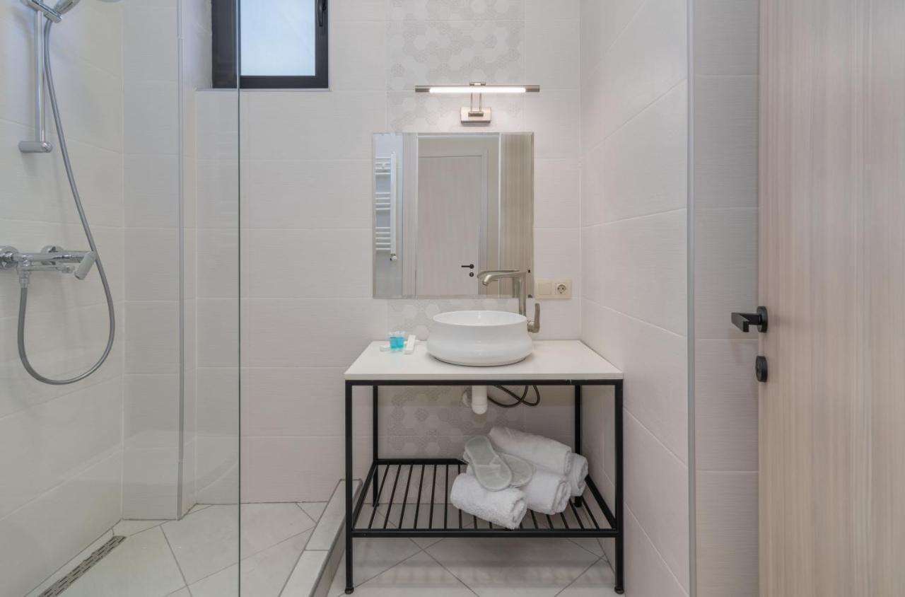 Hotel Alexandria Saguramo 外观 照片