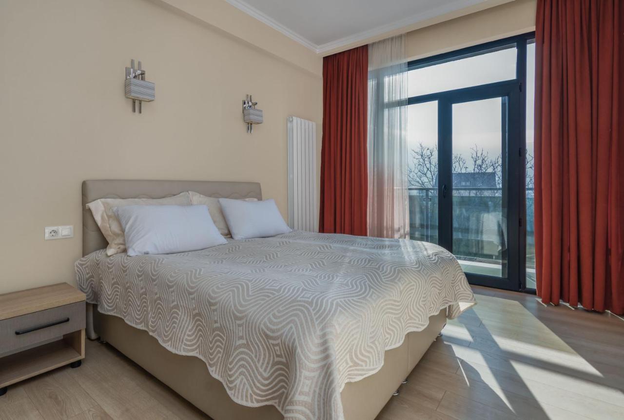 Hotel Alexandria Saguramo 外观 照片