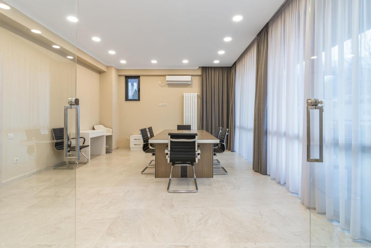 Hotel Alexandria Saguramo 外观 照片