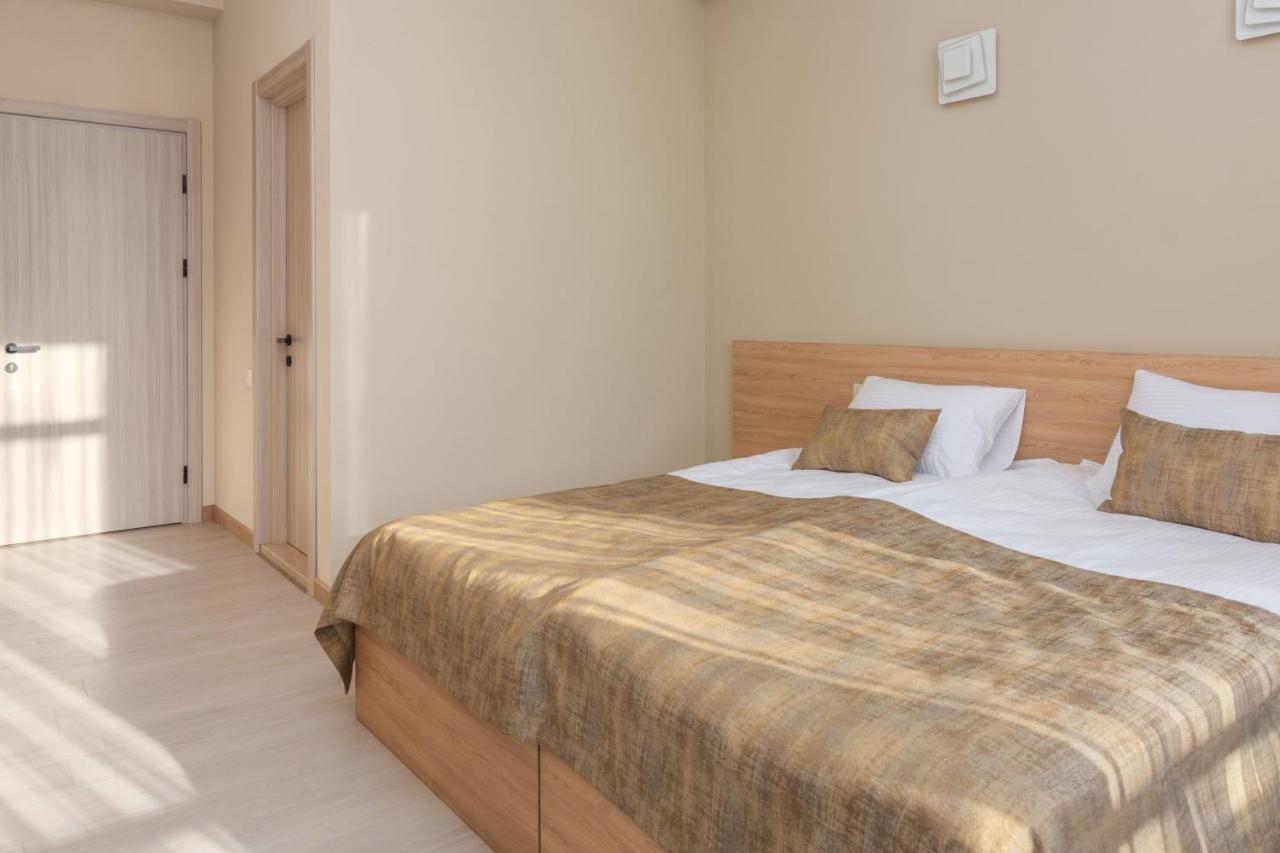 Hotel Alexandria Saguramo 外观 照片