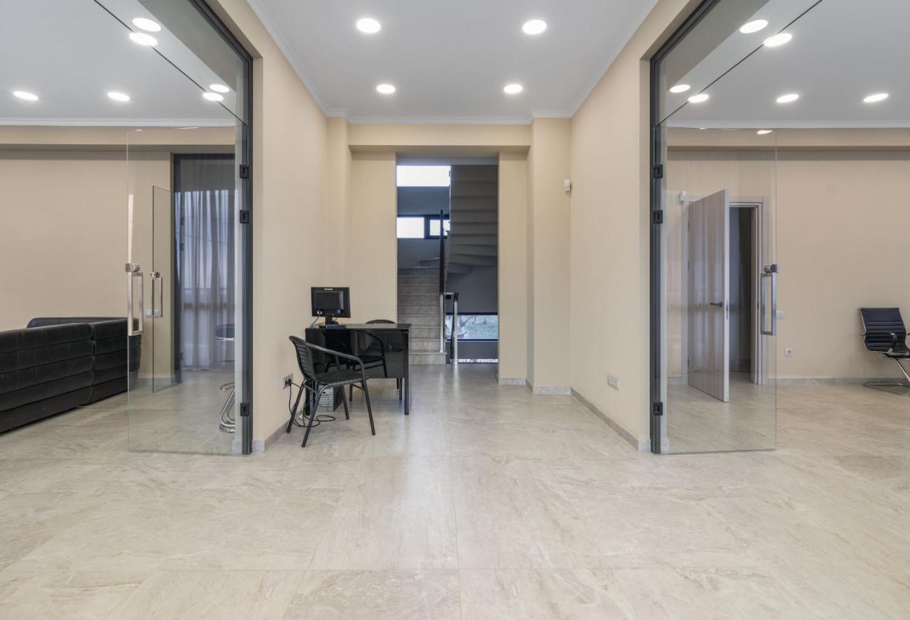 Hotel Alexandria Saguramo 外观 照片
